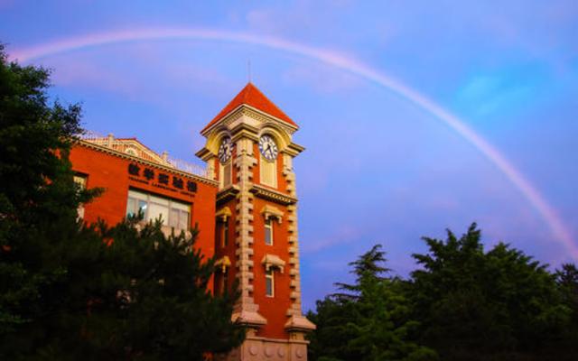 体育本科学校排名_全球最佳体育体育商业项目——俄亥俄大学体育管理