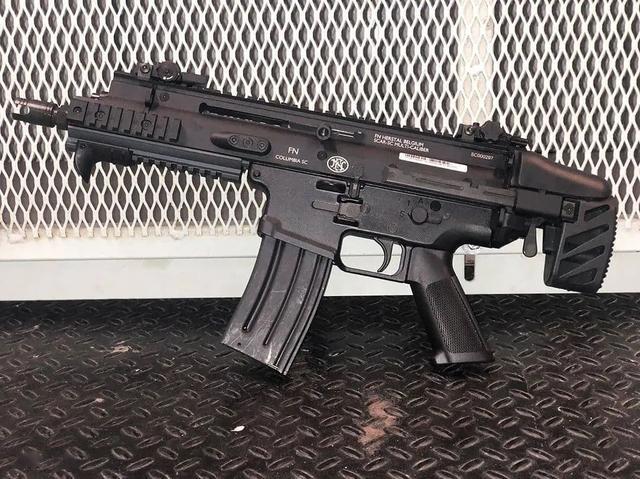 「枪械酷图」fn scar-sc图集