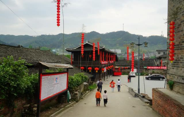 绥宁县寨市镇人口_绥宁县李西镇图片(3)