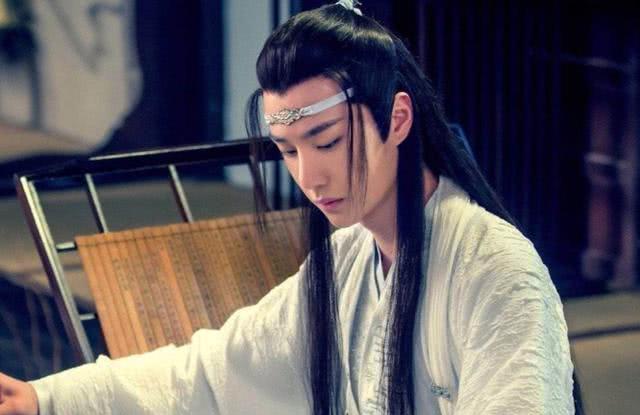 易烊千玺图片早期 2200fdab6bf747a482e4437a86c437e1.jpeg