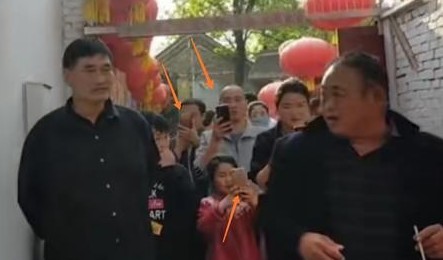 古雷人口钱什么时候拿_钱的照片人民币图片(2)