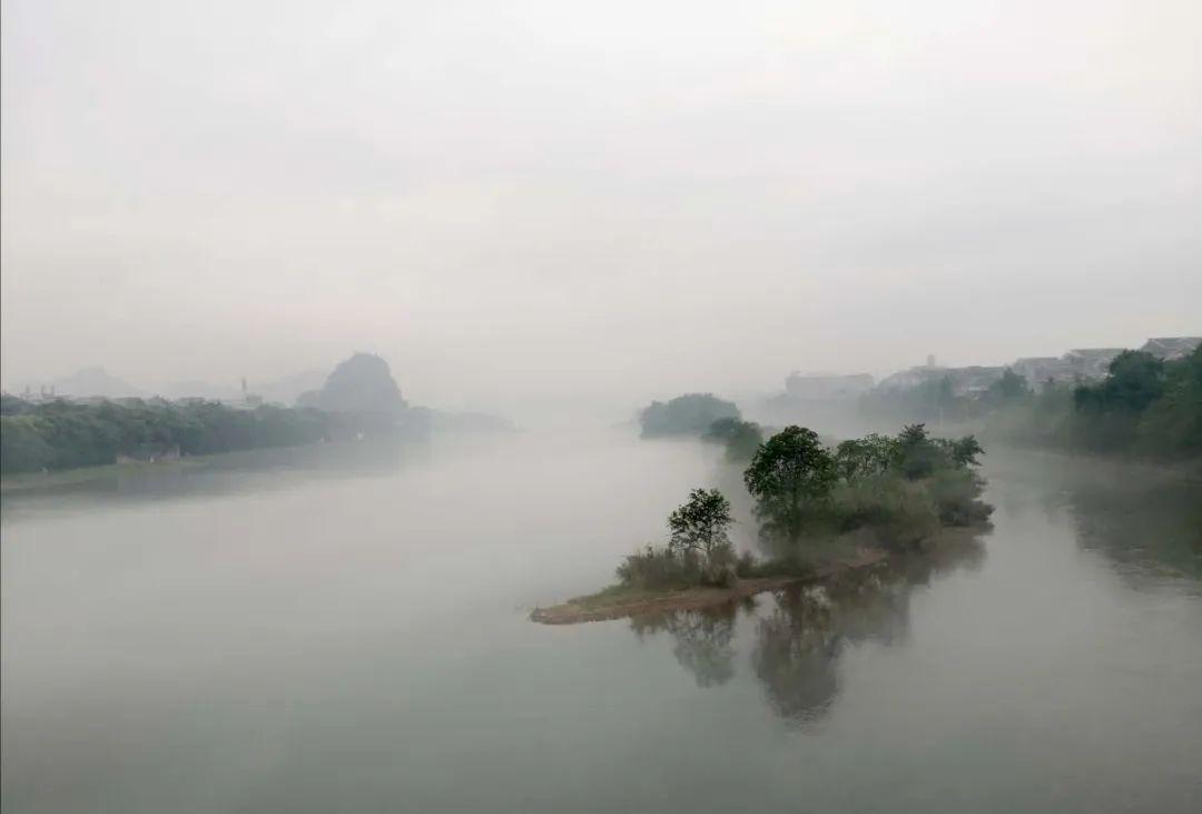 人间仙境烟雨桂林就是一幅流动的水墨画