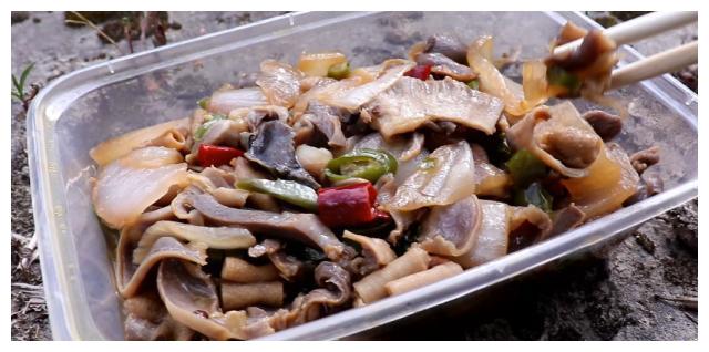 如何炒鸡杂才好吃 5fe4970f73cc425098e22e4a27edbed8.jpeg