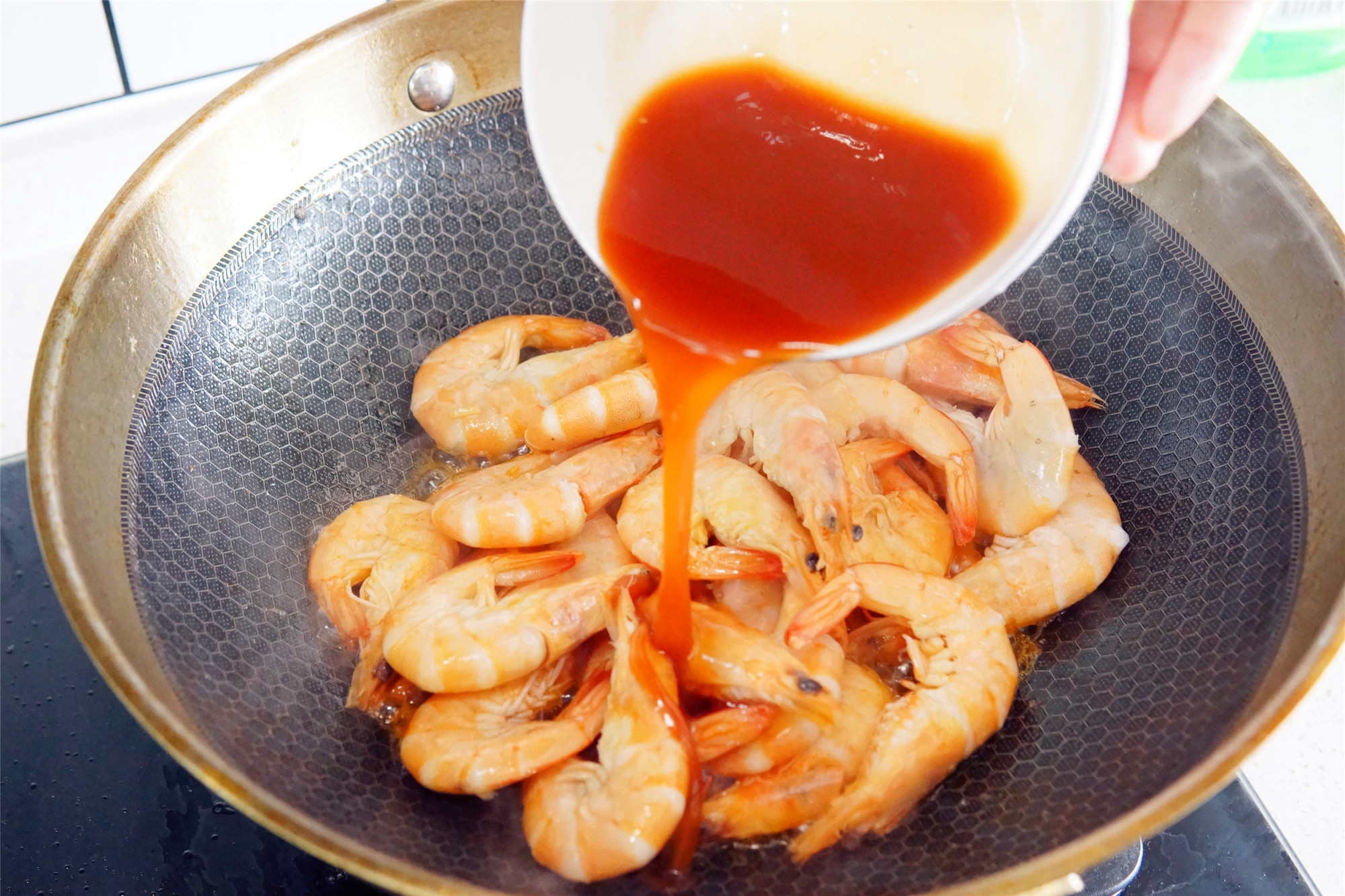 孩子:大虾都不爱吃,只用多加一味料,一顿饭能吃十多只孩子挑食