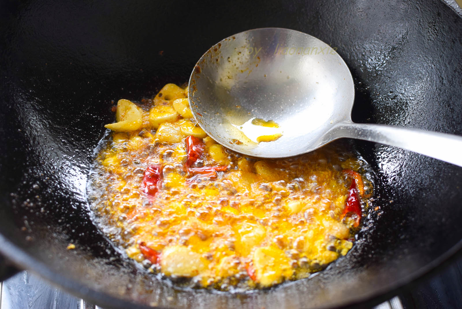 大米饭怎么做适合孩子吃 76f8ac963b9f4254b36480d071324969.jpeg