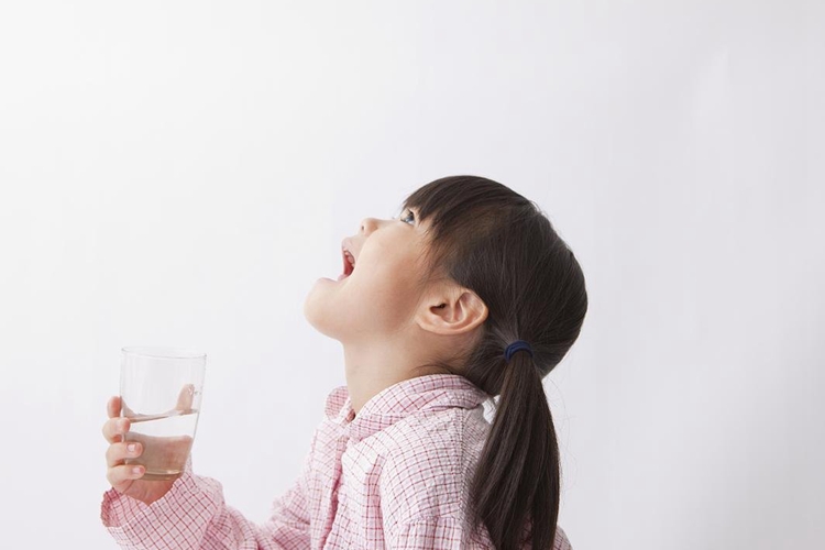 #孩子#半年后却蛀牙了，医生：都是家长的错！3岁宝宝坚持自己刷牙