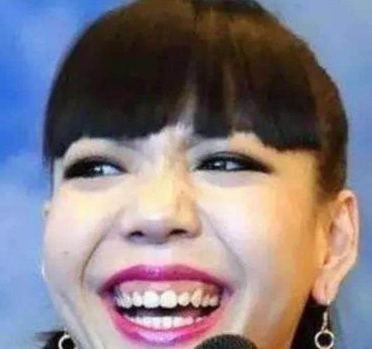 嘴大的女演员有哪些 9fc6be6298374936a32e3ef294eff94a.jpeg