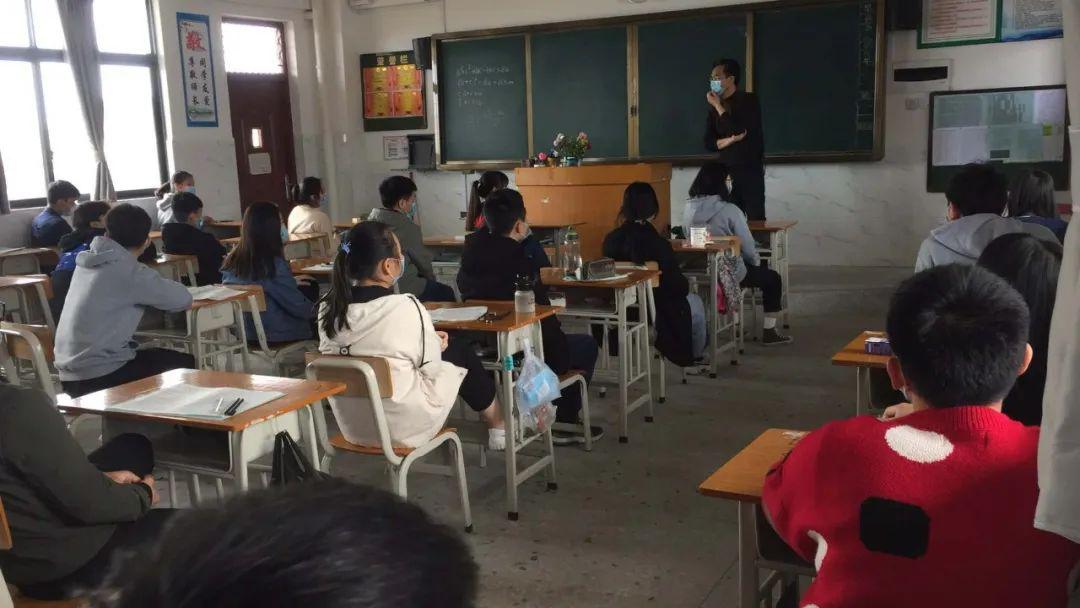 潜心修学,静待花开——宾阳县新桥中学高三开学十天校园生活掠影