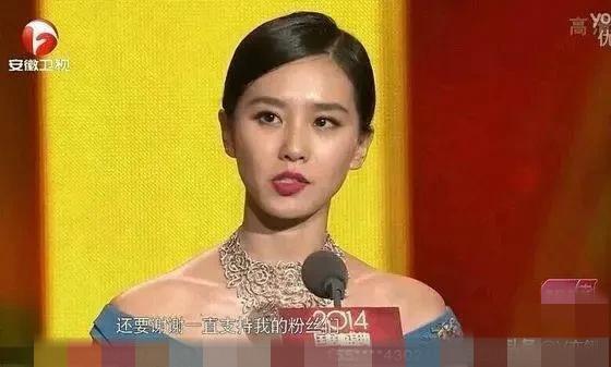 原创刘诗诗到李佳琦直播间卖货意外暴露自己五官硬伤坐实歪嘴巴