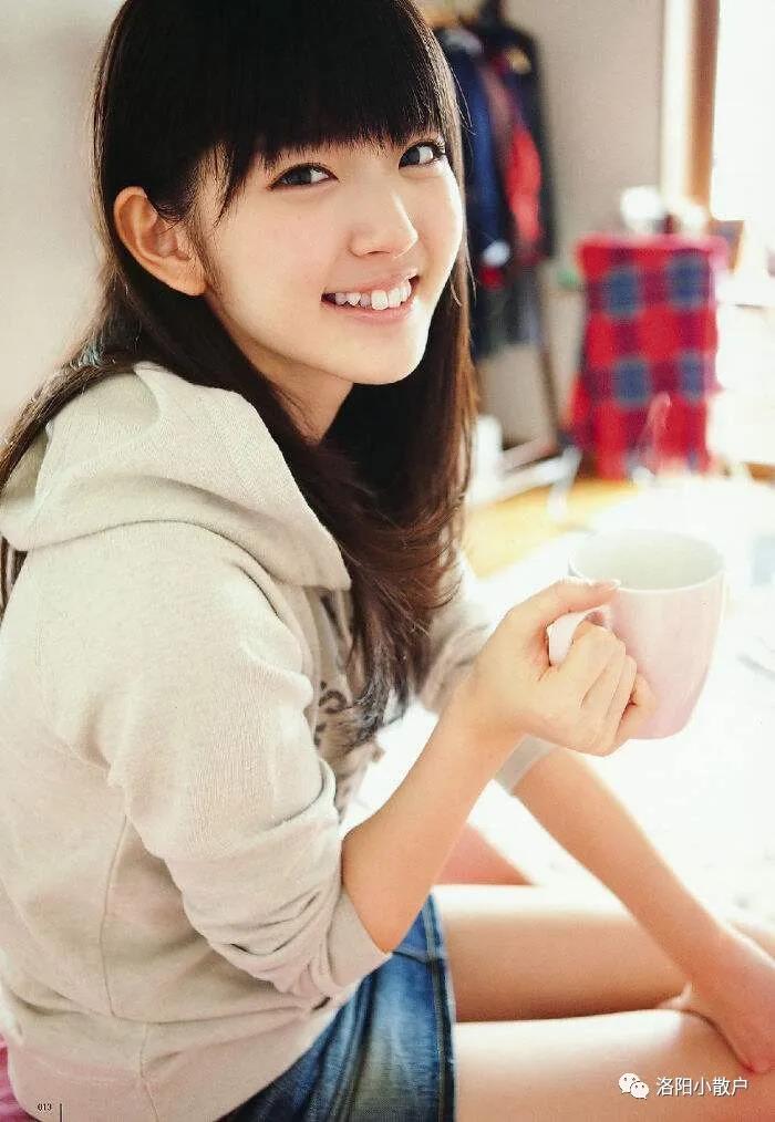 什么叫自梳女性 bbde00d572844767a00e28a9dec655fb.jpeg