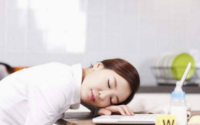 怎么趴着睡舒服 c7032ac1b70547a4acf8e37e05584bad.jpeg