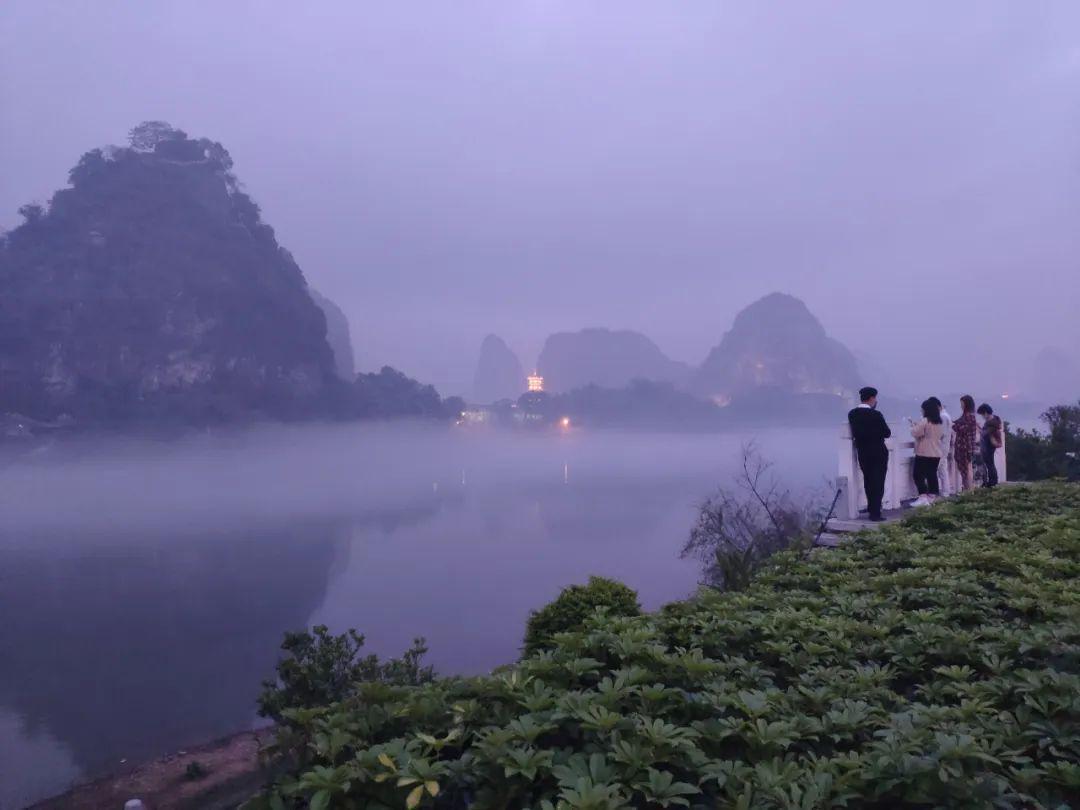 人间仙境烟雨桂林就是一幅流动的水墨画