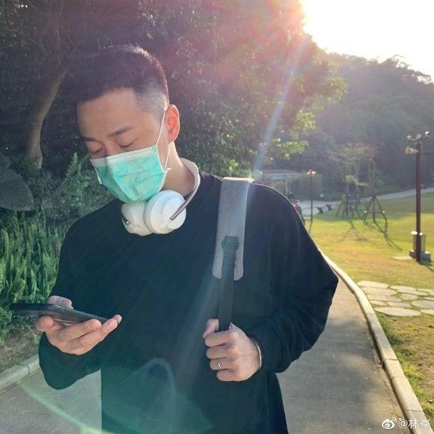 双人口罩照_戴口罩的双人情侣头像(2)