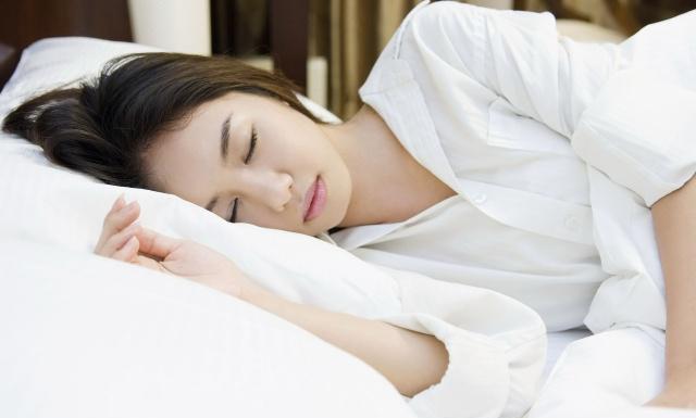 原创女人睡觉时岔开两腿,或会有3大