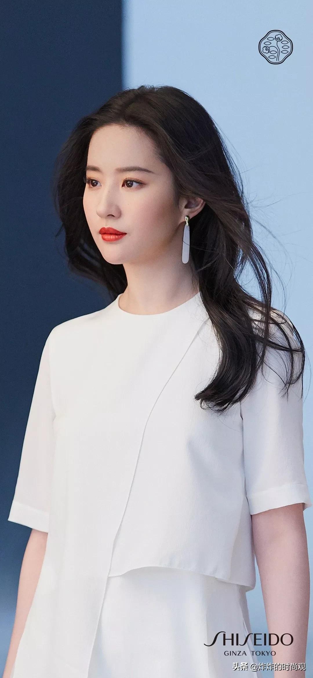 刘亦菲成为shiseido资生堂品牌全球代言人,身穿白色连衣裙,是仙女下凡