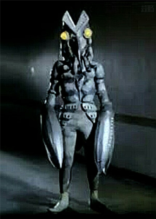 全球限定300款threezero X 大山龙限定版巴尔坦星人1 6雕塑公开 分身术