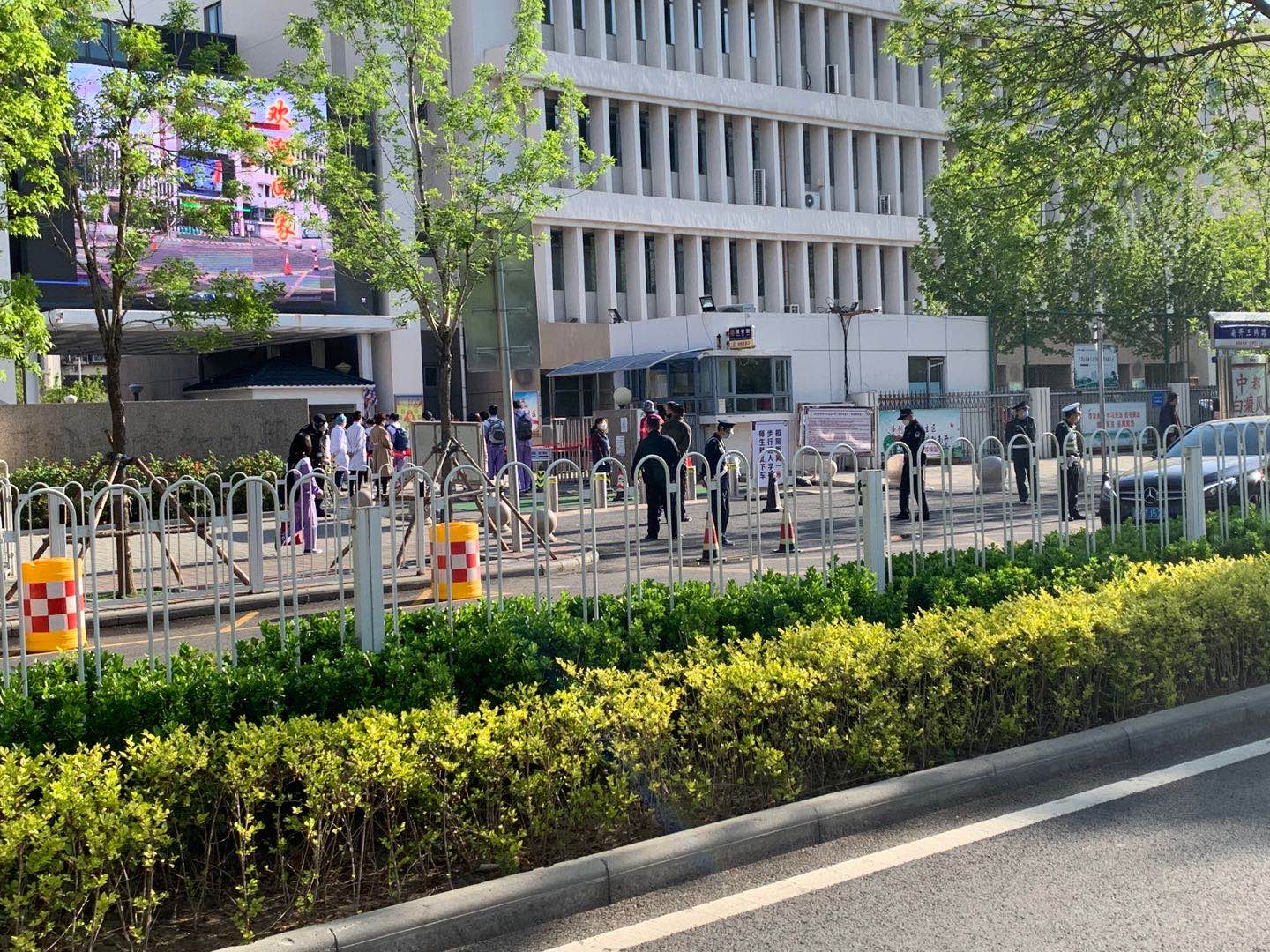 「天津」有图有真相：天津初高三开学复课第一天究竟咋样？实地拍摄哦！