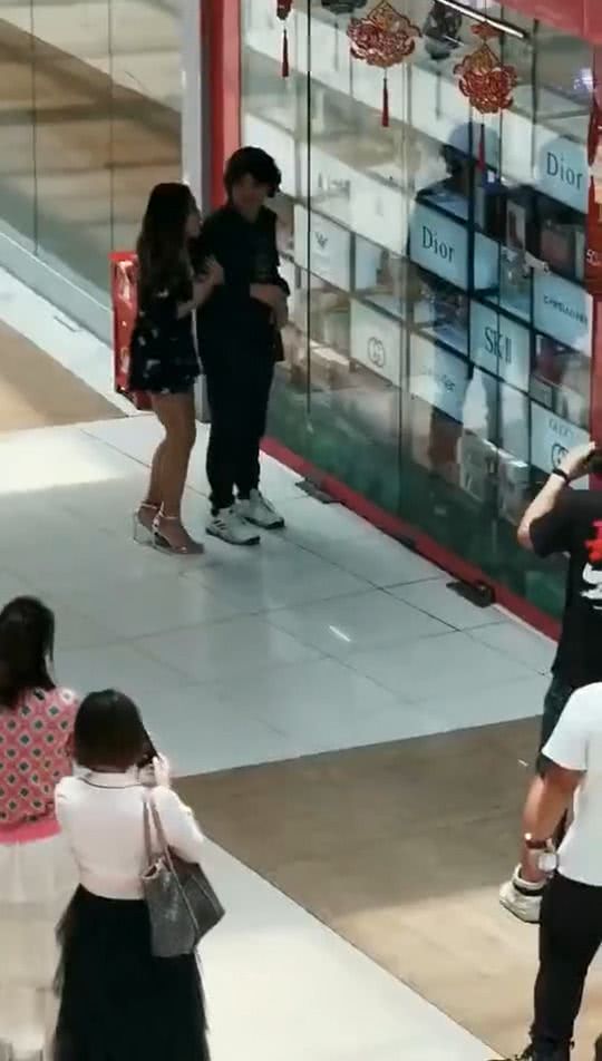 “绝不打工”的周立齐签约当网红了?姐姐说出