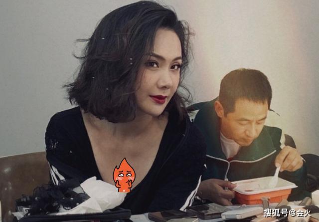 郭晓冬妻子晒照，称婚姻幸福全因婆婆？直言山