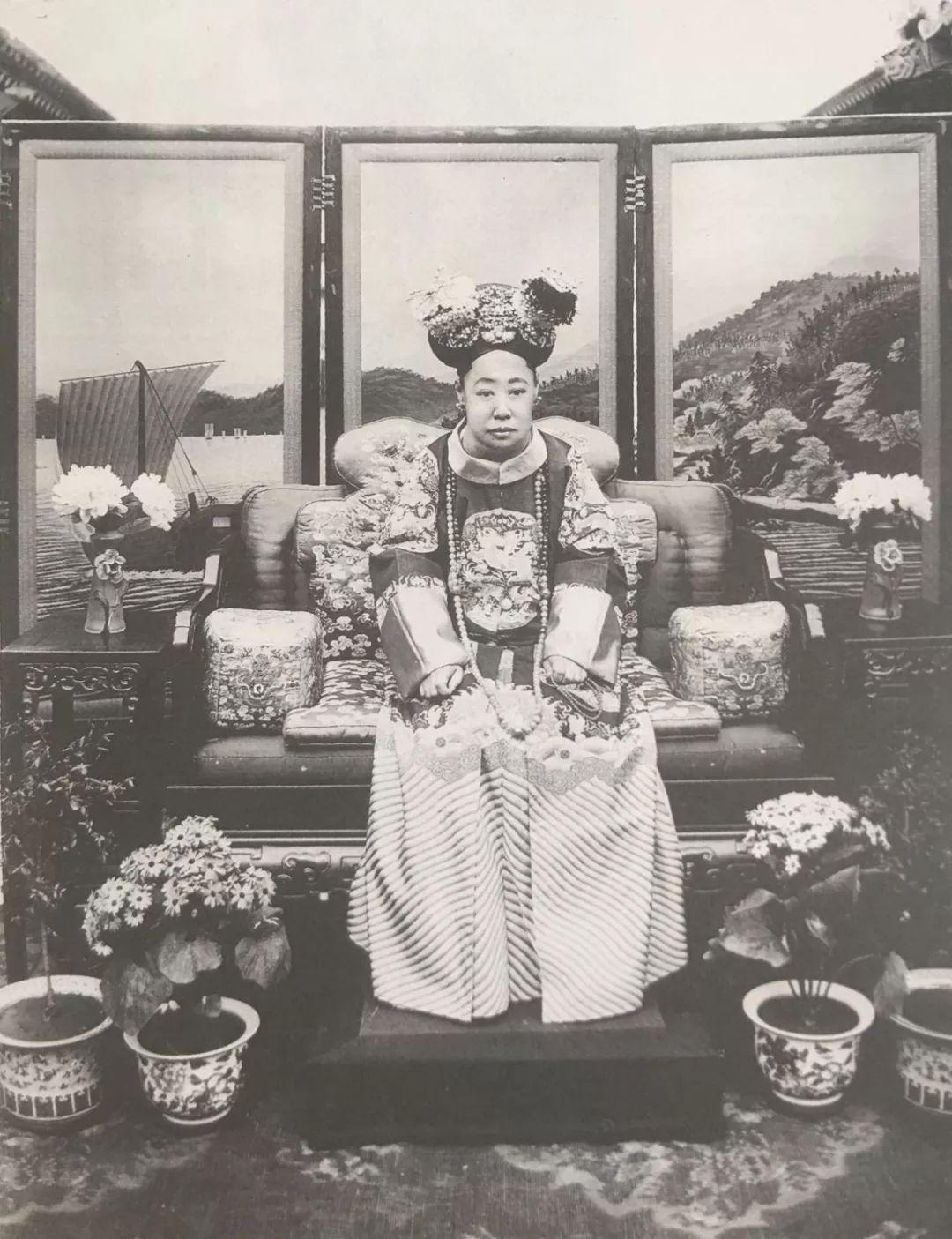 清 瑾妃娘娘《账目收支明细 光绪十四年(1888年,在光绪帝的选后