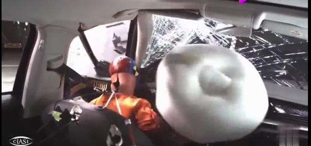 2020中汽研碰撞测试_原创中汽研:软件未升级成第三代哈弗H6侧面碰撞试验