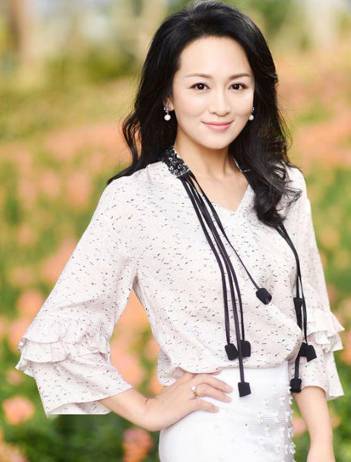 年7月21日出生于辽宁省鞍山市,毕业于北京电影学院,中国内地女演员