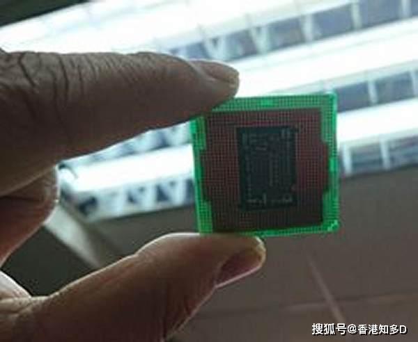 消息资讯|假冒Intel Core i7?i9 涌现！「空心U」内部没有核心晶片