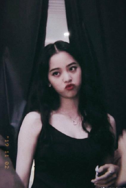 拍奶奶的网红 d4402de5f8624c82b9d404b98618cc7e.jpeg