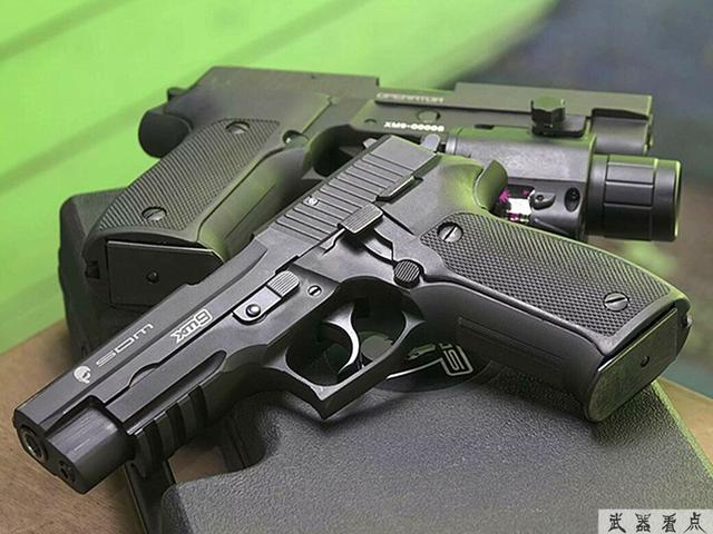 手枪由我国浙江某机械制有限公司在sig sauer p226手枪基础上进行仿制