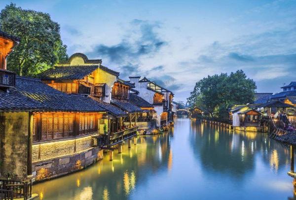 现在能去杭州旅游吗 f5b58e5ed6184ec39f32d2dd66017180.jpeg