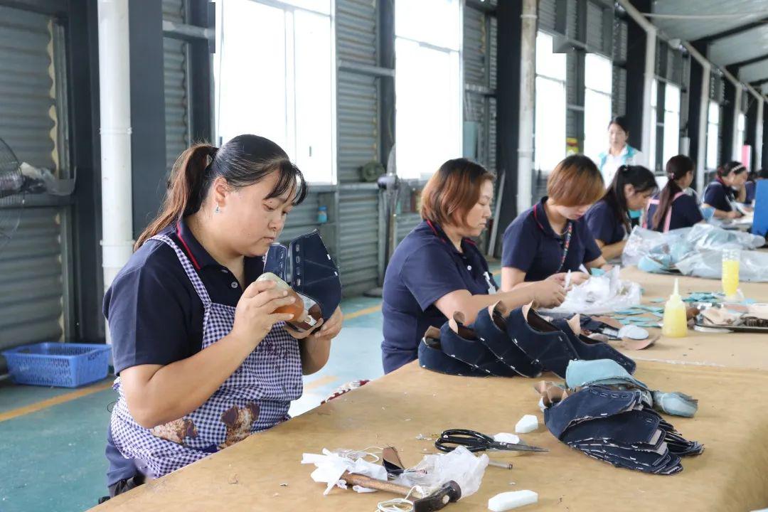 快来看义龙新区这家企业获2019年度贵州省三八红旗集体殊荣
