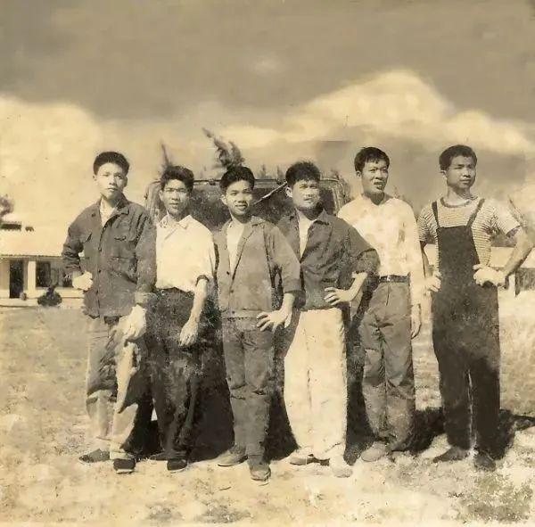六十年代中国经济总量_中国五六十年代的照片(2)