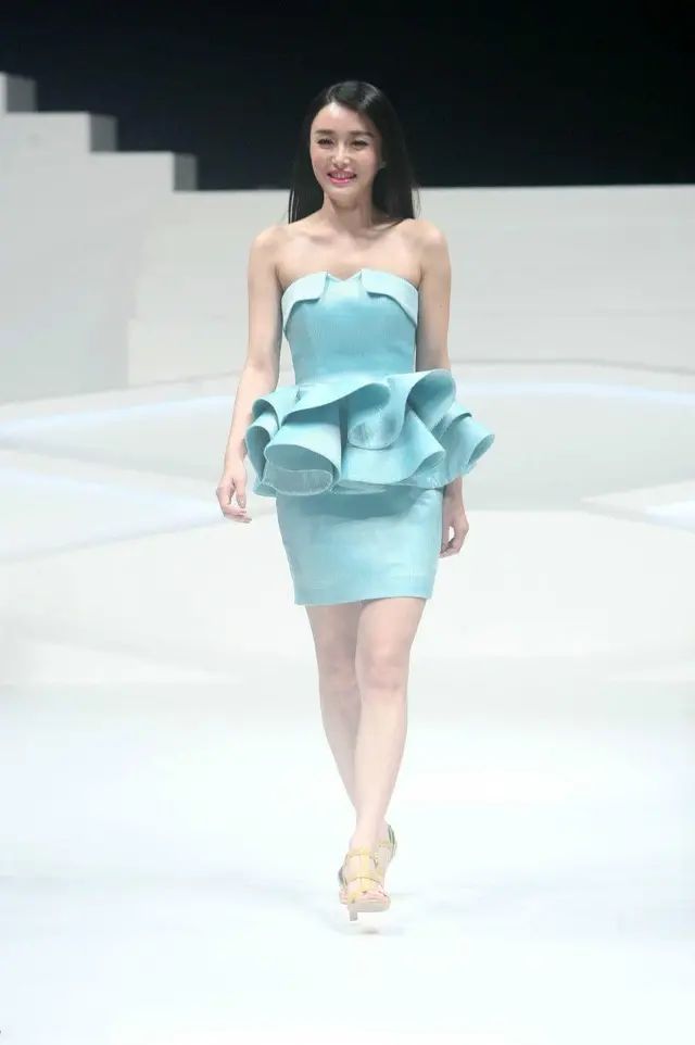 怎么才能变成明星身材 31957d4c2dcc487fbedc19961436e948.jpeg