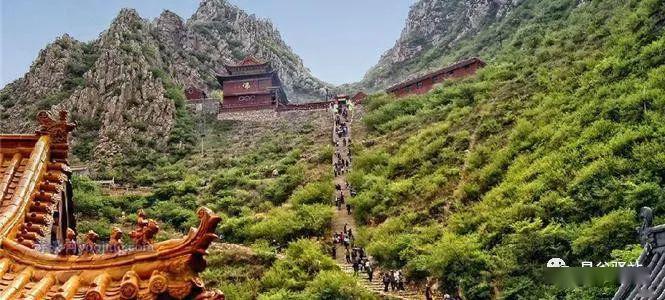 周树林ll登鸡鸣山