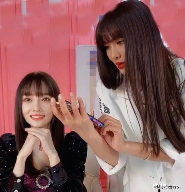 4小时就被打赏85万！李小璐却全程笑容僵硬？看