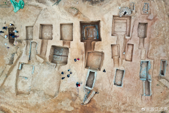 『进行』浙江长兴发现罕见西汉独木棺 将进行省首例实验室考古，