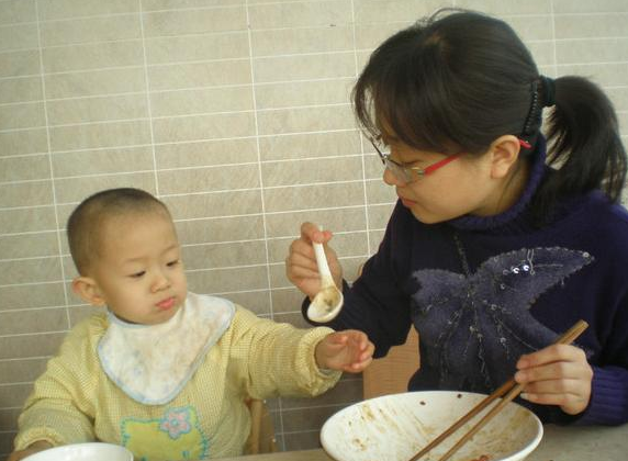 「孩子」3种饮品别碰，早就上了黑名单，难怪娃生病儿科医生：谷雨后