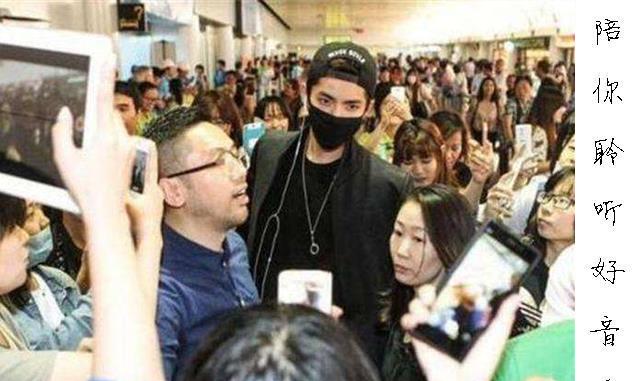 怎样才能当明星的保镖 9265aceed4184e4eb648bd9c0ada6fe5.jpeg