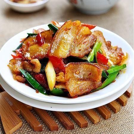 怎样做腊肉排骨视频 9546766610fb4b159403268d6ebabcff.jpeg