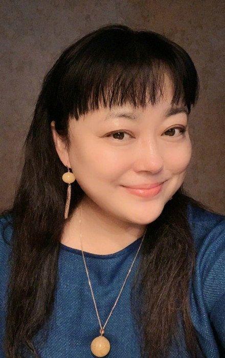 李菁菁亲自回应没有骗粉丝后，委托律师发声明