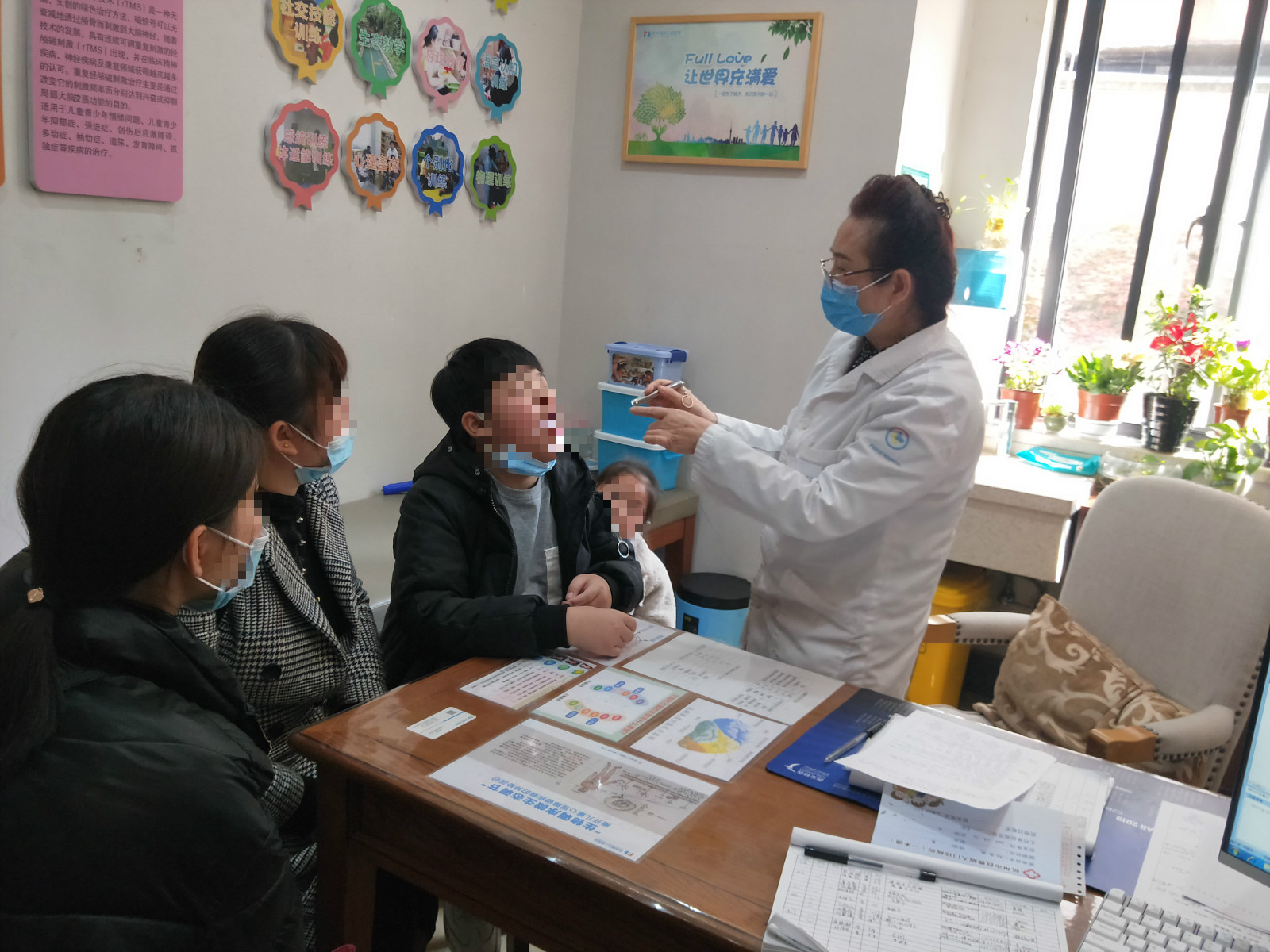 『训练』孩子说话晚要重视 杭州复旦儿童医院是如何治疗孩子语言障碍的？