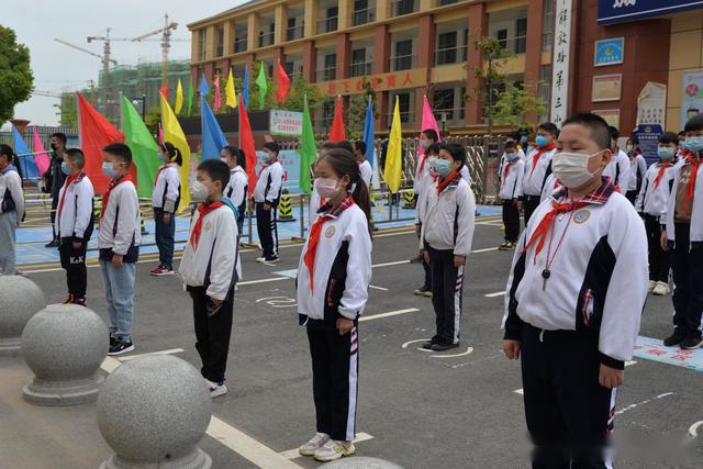 六安市解放路第三小学复学的第一天