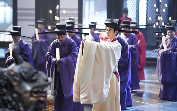 勤政：文化造诣历朝最高，问吧精选︱王化雨：赵宋皇帝比较勤政