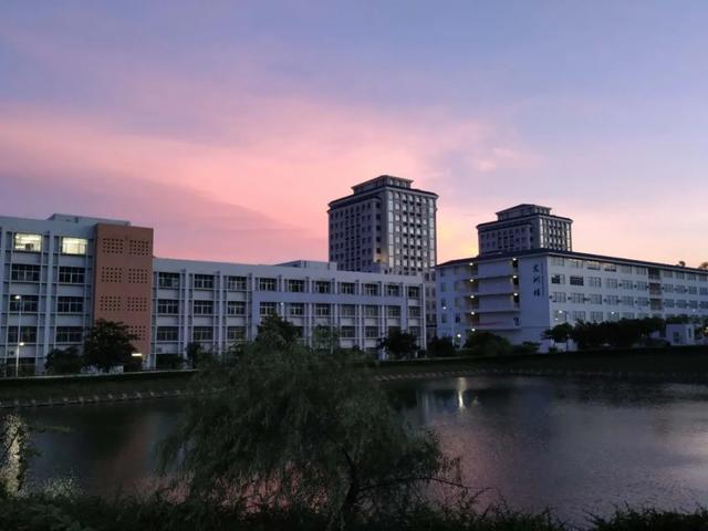 志愿@快来围观哦专属南职人的《限定记忆》