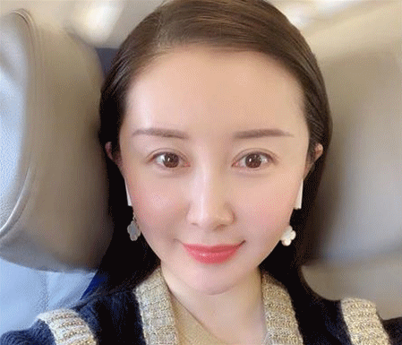 原创她是魔幻手机的傻妞出道28年无绯闻今32岁胖成蒙娜丽莎