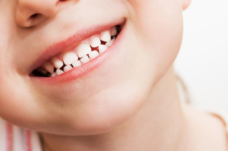 如果家长想让自己的孩子拥有一口漂亮的牙齿,那么,那些毁坏儿童牙齿