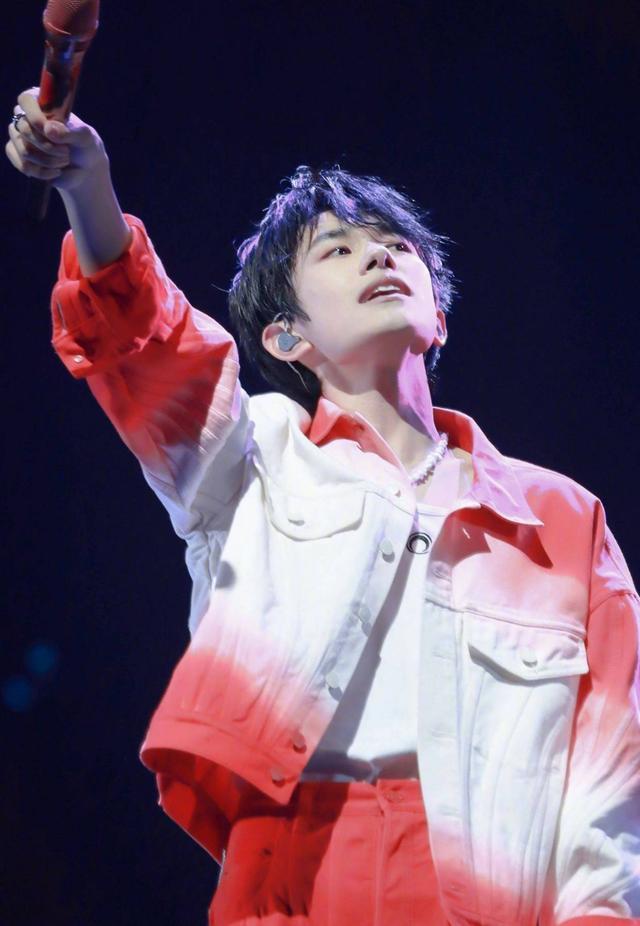 2020年TFBOYS商业代言数量差距大，易烊千玺16个，