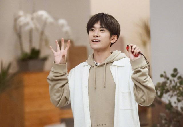2020年TFBOYS商业代言数量差距大，易烊千玺16个，