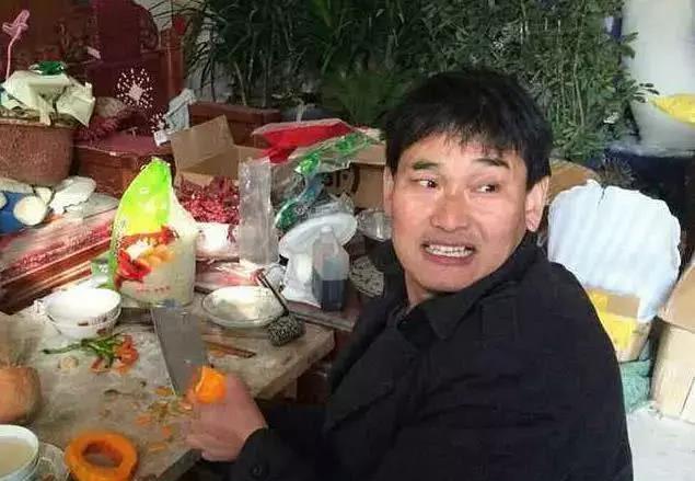 大衣哥家庭最近情况如何 42b0ddafbde5443c8db882c0f5c9c76d.jpeg