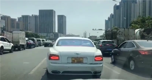 46d1b9d3a5bc4adca6dbd4a4756c2138.png